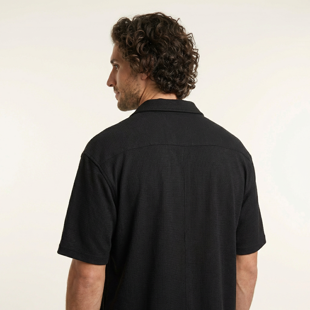 Camisa Texturizada Bowling Negra T92