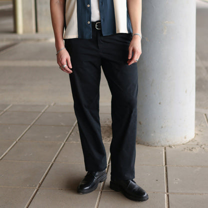 Pantalón Relaxed Fit Negro PT052