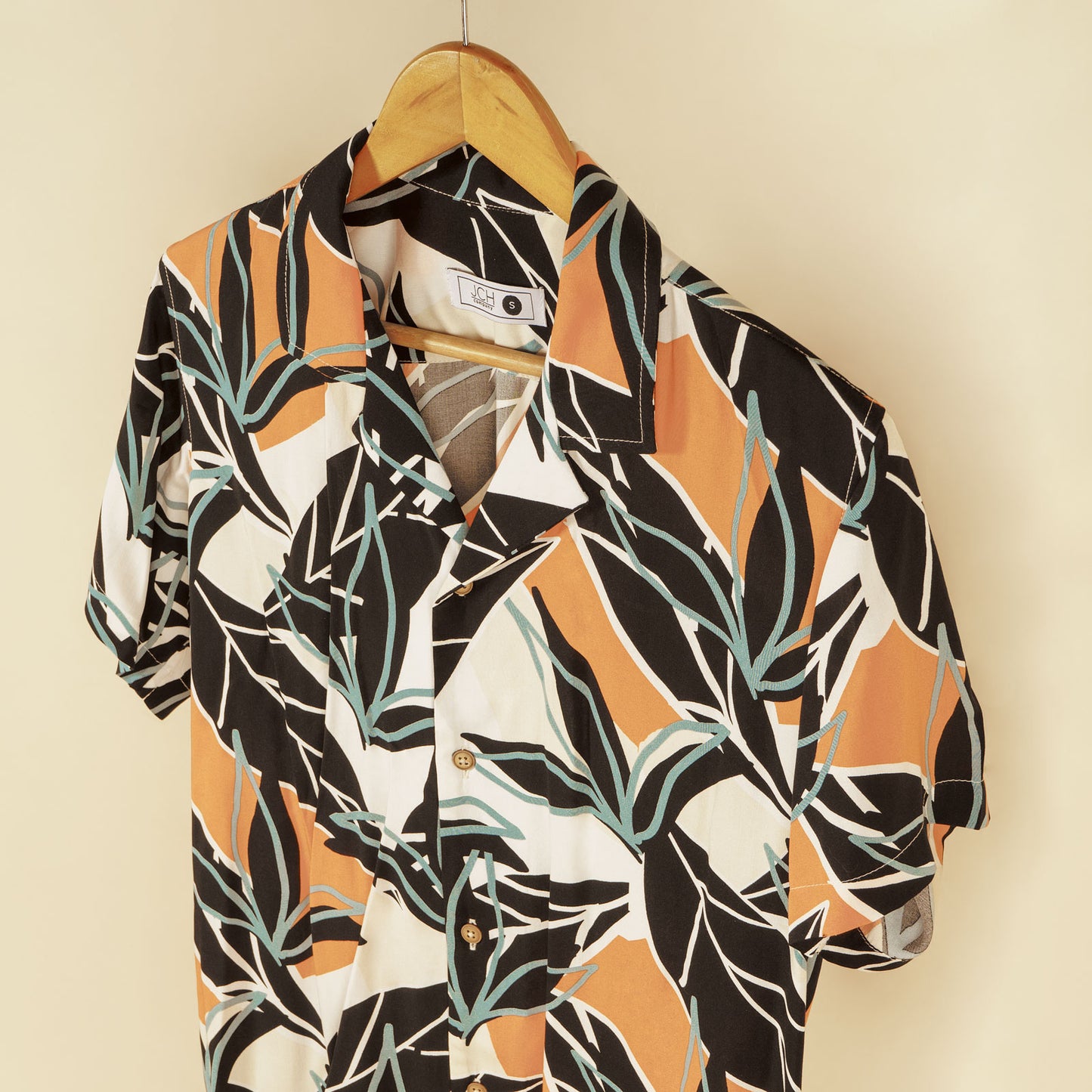 Camisa Bowling Estampada Hojas P48