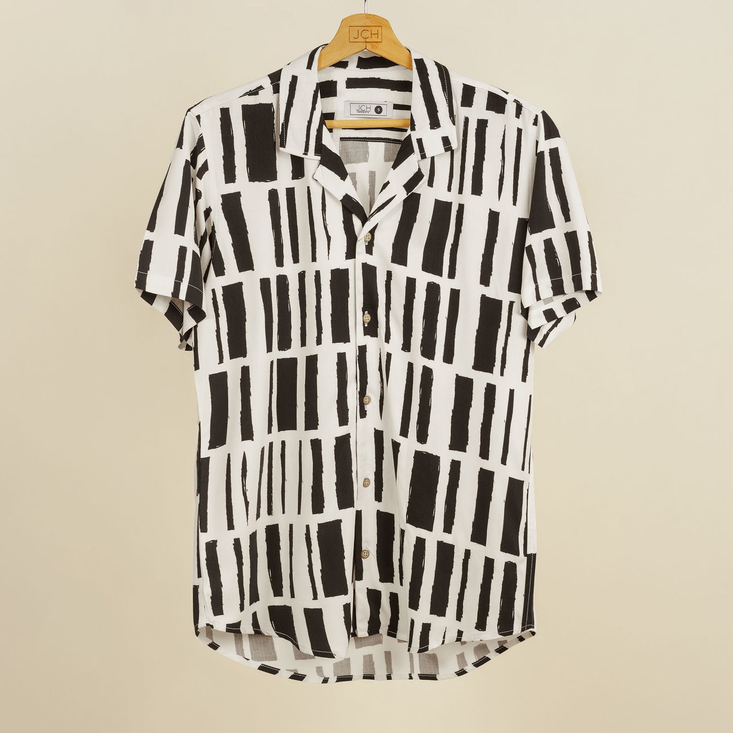 Camisa Bowling Estampada Figuras Blanco/Negro P57